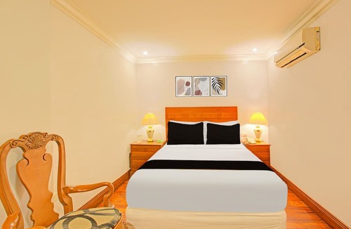 Pio del Pilar Hotel | Townhouse Oak VIP Suites, Evangelista Makati Manila