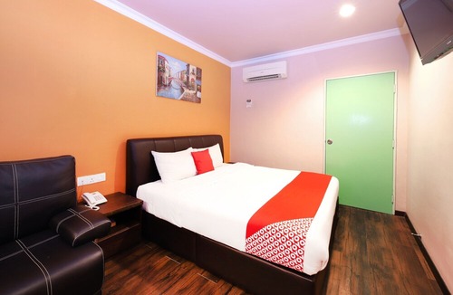 Klang Hotel | Super OYO 496 Hotel De Eco Inn
