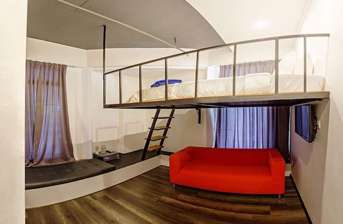 Batu Ferringhi House | Roomies Suites
