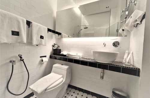 Kampung Kuala Pari Hotel | M Boutique Station 18