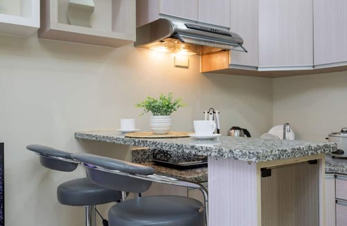 Cebu Apartment | Furnished Studio | Amenity View, WiFi, Netflix and Pool