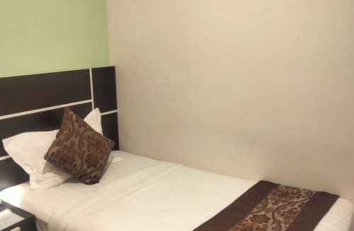 Kampung Permatang Tok Mamat Hotel | K GARDEN HOTEL (PB) SDN BHD
