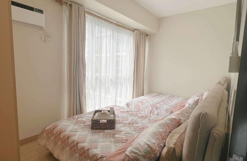 Mandurriao Condo | S & E condo with Panoramic view