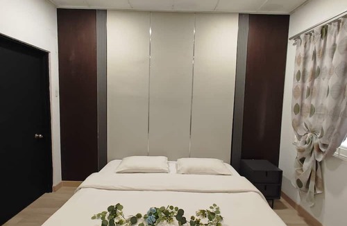 Kuala Lumpur Villa | Taman Duta KL Deluxe Villa by uBook