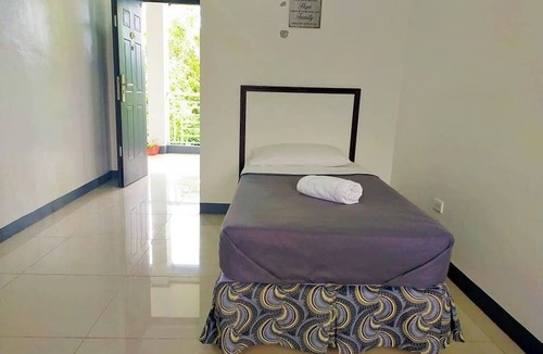 Laoag Hotel | EC Hotel near Laoag Airport
