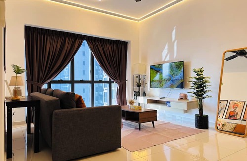 Petaling Jaya Apartment | Stylish Urban Oasis