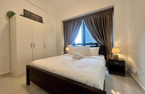 Petaling Jaya Apartment | Stylish Urban Oasis