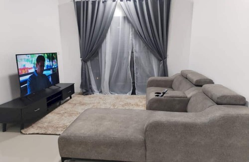 Kajang House | OYO 91024 Tower A & B Sensory Residence