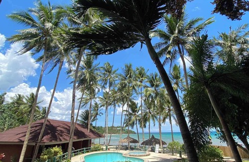 Dimiao Hotel | Kaylaa Beach Resort and Blackeye Brewing