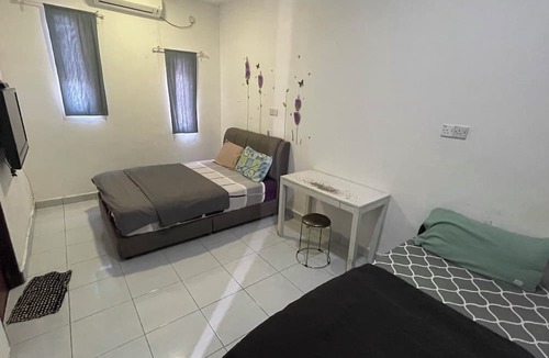 Sungai Rengit Hotel | OYO 91026 M&H Hotel 2