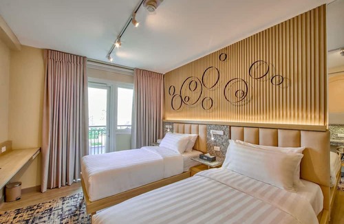 Greenhills Hotel | The Connor Serviced Residences Managed by HII