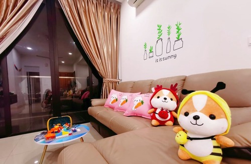 Nusajaya Apartment | 8 mins Walk to2B2R@ Legoland-Happy Sunshine Suite for families-Lakeview Cozy!8px