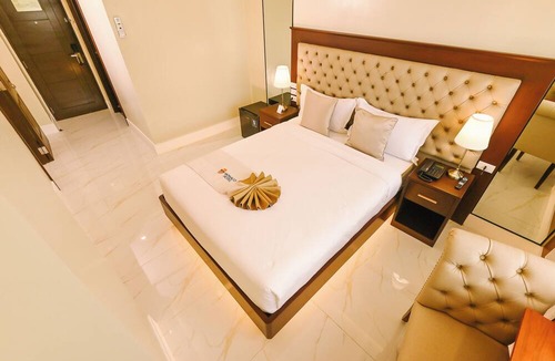 Taytay Hotel | Monaco Hotel