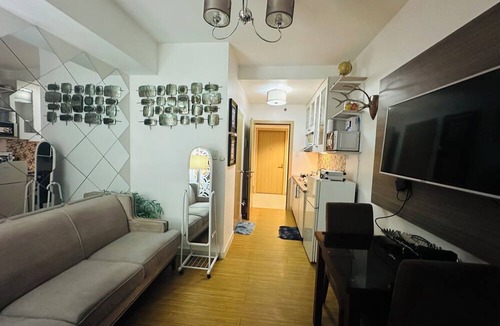 Ususan Apartment | Taguig near Bgc 1bedroom with Balcony