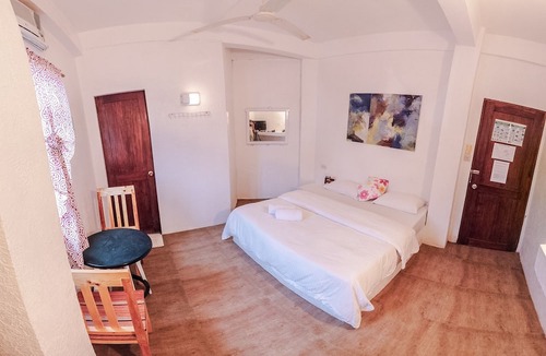 Coron Town Proper House | Sea Horse Guest House