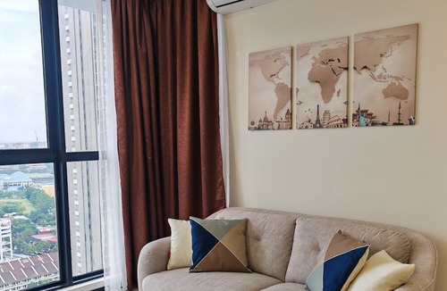 George Town Apartment | [Early Bird Deal 2024] Modern Design Cozy Suite 2 bedrooms 6pax