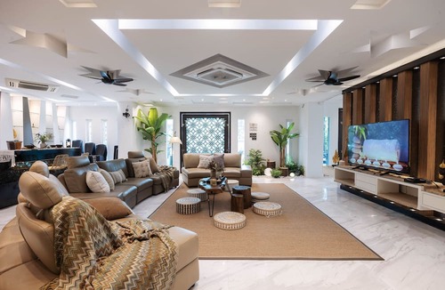 Sea Park Villa | 25000sqft Grand Luxe Villa PJ 13BR 42Pax