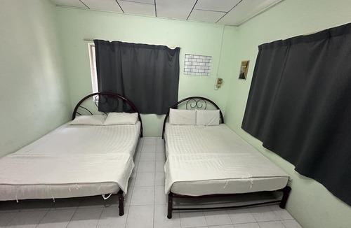 Kampung Telaga Nibong Hotel | OYO 90881 Top Star Hotel
