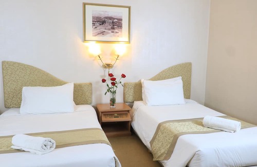 Kampung Lintang Hotel | Merdeka Palace Hotels & Suites