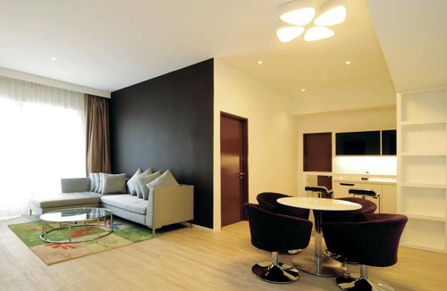 Enam Hotel | Kings Green Hotel