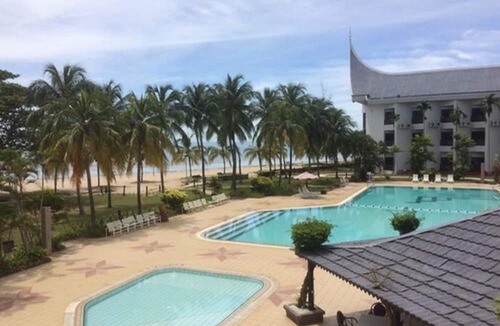 Si Rusa Hotel | The Grand Beach Resort Port Dickson