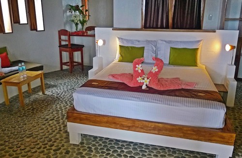 Cangmunag Resort | Kawayan Holiday Resort