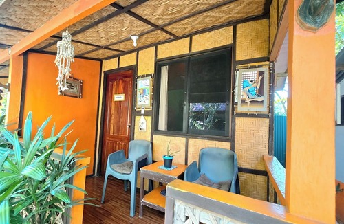 Panglao Hostel | Adriana's Place Tropical Guesthouse