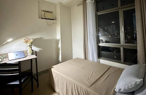 Plainview Apartment | Apartment Sleeps 6 With Netflix