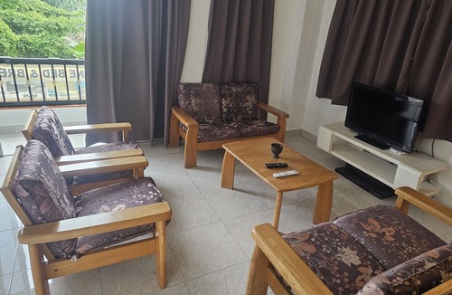 Kampung Bukit Kadir Bed & Breakfast | Formula One B&B KLIA KUL Airport Transit