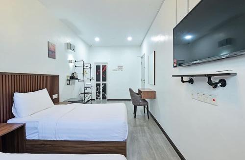 Kampung Alor Bangsa Hotel | Capital O 90882 Padi Hotel