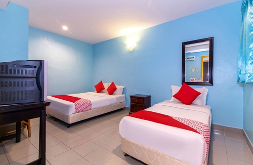 Kemayan Square Hotel | Capital O 252 Lotus Hotel