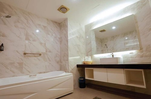 Taman Jubilee Hotel | THE HOST HOTEL
