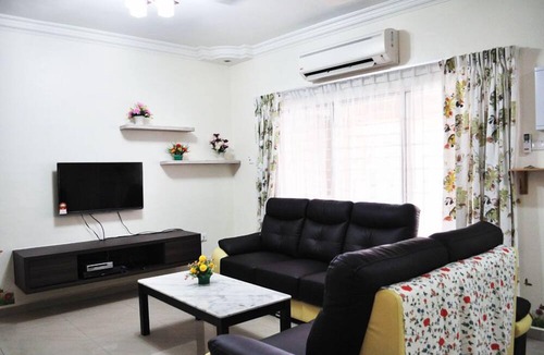 Bentong House | Garden Vacation Suite