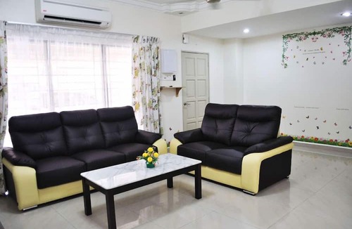 Bentong House | Garden Vacation Suite