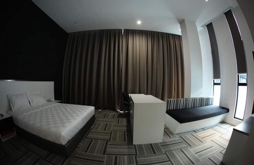 Larut Hotel | Beverly Hotel