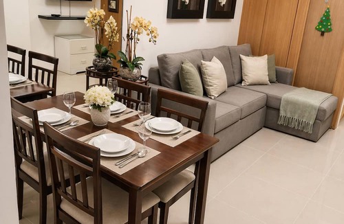 Barangay 76 Apartment | Luxe 1-bedroom Condo Front of Mall of Asia With City View in Pasay