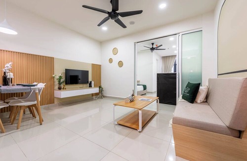 Downtown Kota Kinabalu Hotel | The Shore Premier Suites Kota Kinabalu