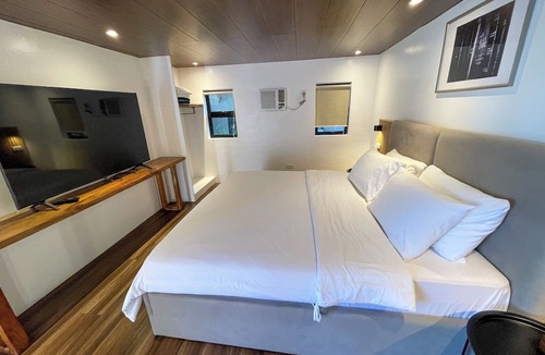 Canlubang Hotel | Tagaytay Haven Ulat Managed by Novella