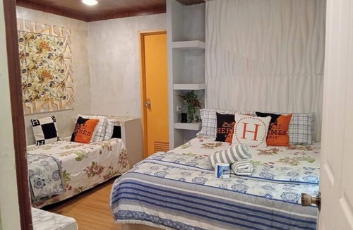 Bacolod House | Charming House with Private Pool