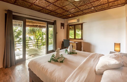 Catangnan House | Siargao Inn Beach Resort