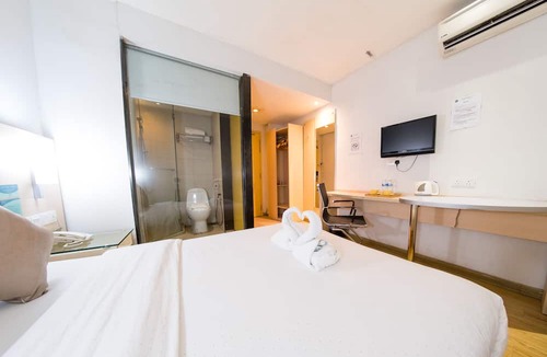 Bandar Puteri Puchong Hotel | City Comfort Inn Puchong