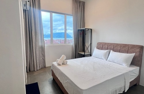 Kampung Pokok Asam Apartment | Seaview Cube l w/Rooftop Pool