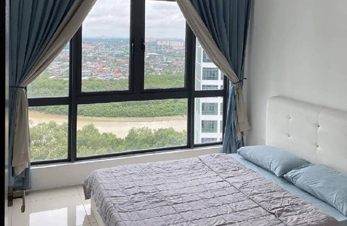 Johor Bahru Condo | NestHome JB City (Pool view) 3 bedroom suites