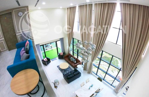 Hulu Selangor Condo | Lovely 3-bedrooms with Karaoke Genting Penthouse