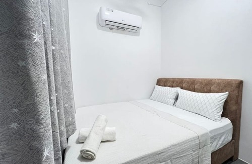 Kampung Pokok Asam Apartment | Seaview Cube lll w/Sky Pool
