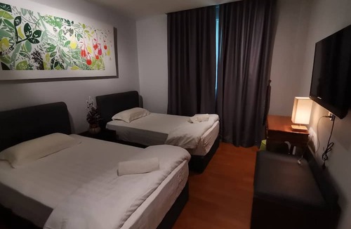 Kota Kinabalu Apartment | Close to the airport & within KK city, convenient to get around and amazing view