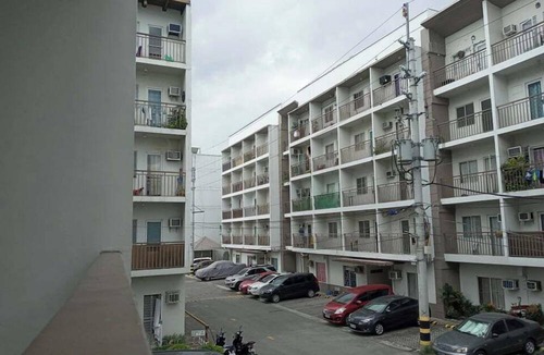 Moonwalk Condo | ANGEL ROOM HOMESTAY AT KASSEL RESIDENCES