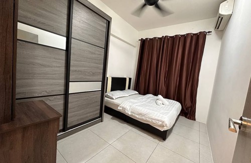 Kampung Masjid Timah Apartment | SZ Homestay -Comfy 3 bedrooms@Meritus