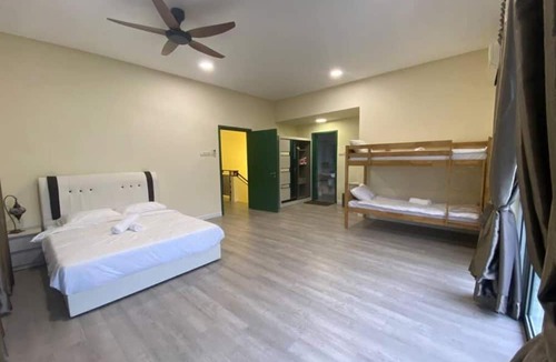 Kuala Lumpur Villa | The Corner House Mont Kiara