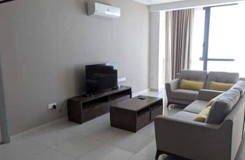 Seri Tanjung Pinang Condo | Jazz 222: Cosy 2-Bedroom Suite with Seaview